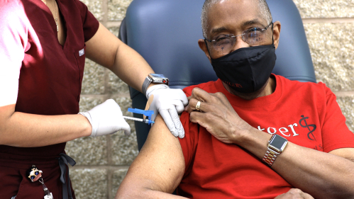 LG_B_Dean Johnson recieving covid vaccine (2).jpg