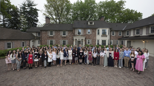 2022 Matthew Leydt inductees with President Holloway