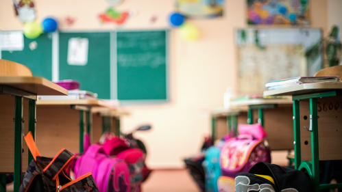 Classroom without teacher 