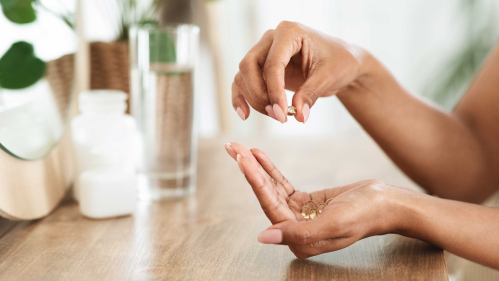 Hand dispensing vitamins