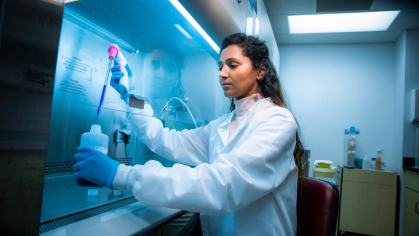 Woman in biology lab