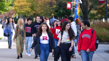 Students walking on the Livingston campus