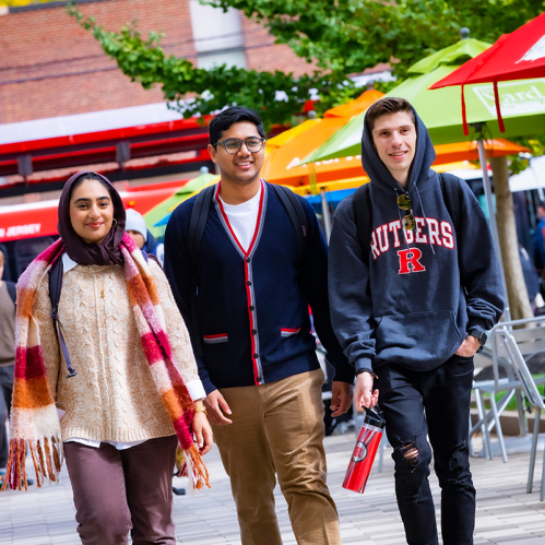 Rutgers students walking around new brunswick campus
