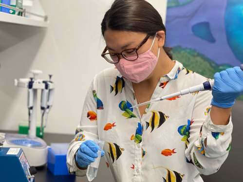 Cleo Falvey in a lab