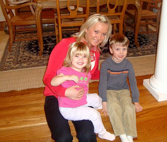 Au pair with children