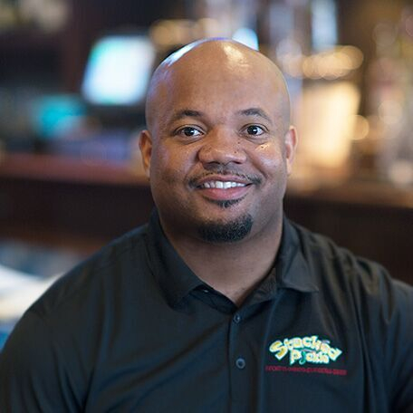 Gary Brackett headshot