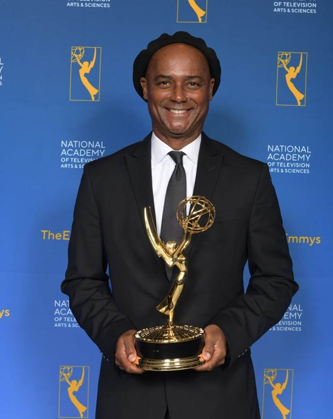 Hébert Peck wins an Emmy