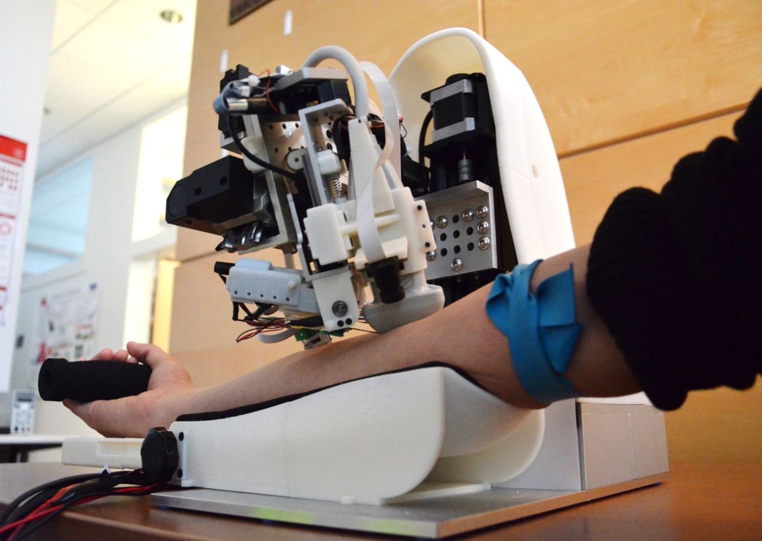 Robot Uses Artificial Intelligence and Imaging to Draw Blood Rutgers