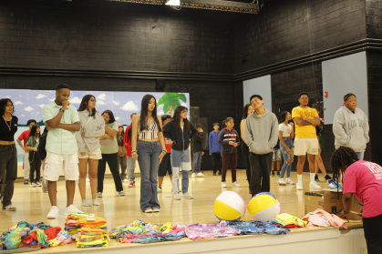 students of the AMARD&V program learning about theatrical productions