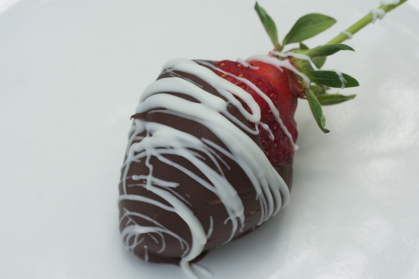 Chocolate-covered Rutgers D'Light strawberry 