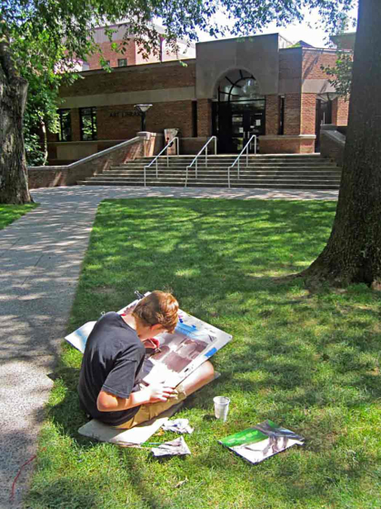 For the “En Plein Air” class, campers venture outside to the shaded, grassy Voorhees Mall next to the art museum to sketch and paint landscapes and explore various artistic mediums.