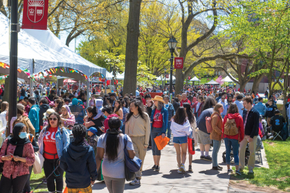 A crowd of excited attendees at Rutgers Day.