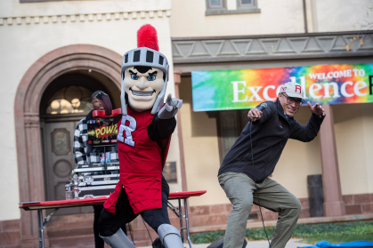 Jonathan Holloway and the Scarlet Knight