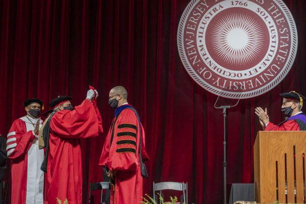 President Holloway receiving the Presidential Medallion