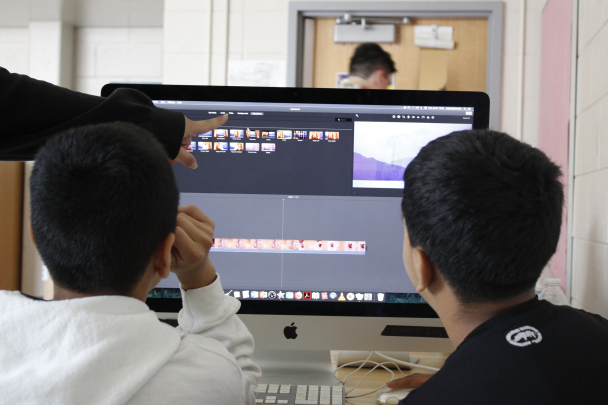 students of the AMARD&V program working on video production