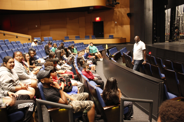students of the AMARD&V program learning about theatrical productions